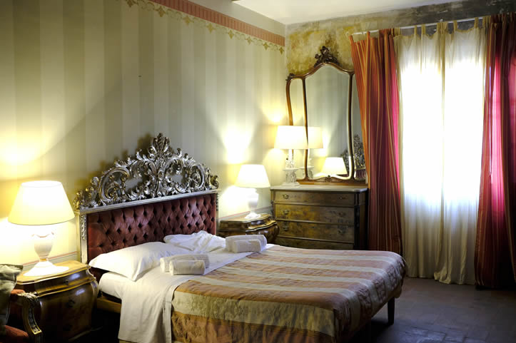 Letto suite Al Tuscany B&B
